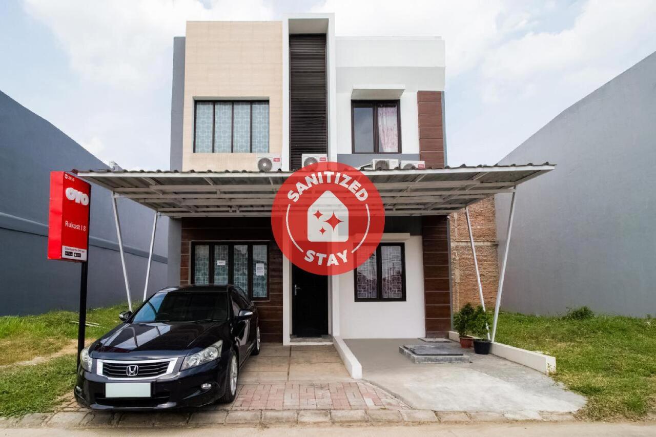 فندق Oyo 3256 Rukost I8 كراوانغ المظهر الخارجي الصورة