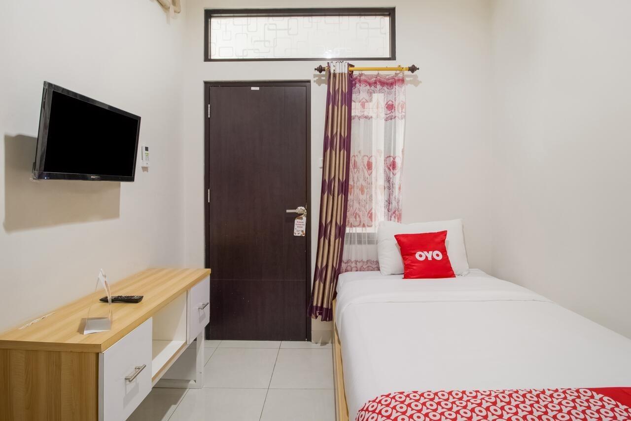 فندق Oyo 3256 Rukost I8 كراوانغ المظهر الخارجي الصورة