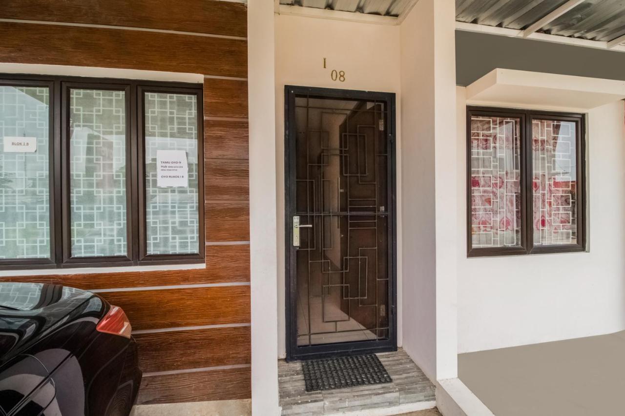 فندق Oyo 3256 Rukost I8 كراوانغ المظهر الخارجي الصورة
